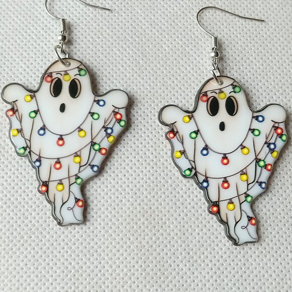 Cute Spooky Christmas Ghosts Earrings, Holiday Ghost Earrings, Acrylic Earrings - Picture 5 of 9